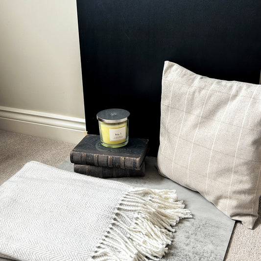 Double-Sided Photography Backdrop – Black/White