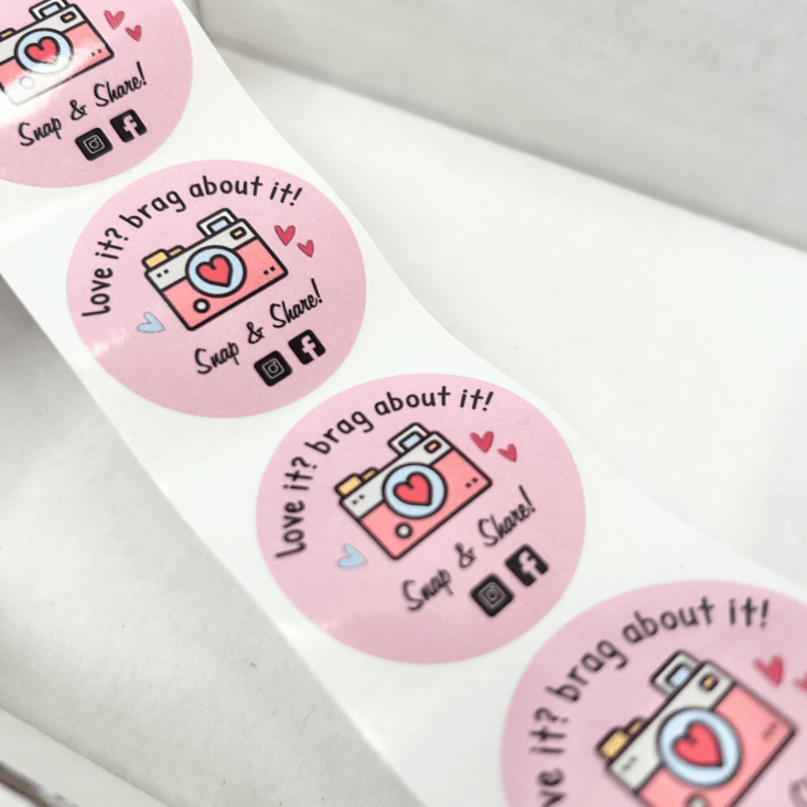 1.5" Stickers - 'Love It? Brag About It!'